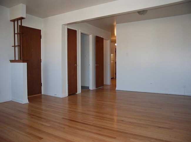 Foto del edificio - 9229 Jill Ln