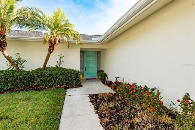 Building Photo - 2830 Wildwood Dr