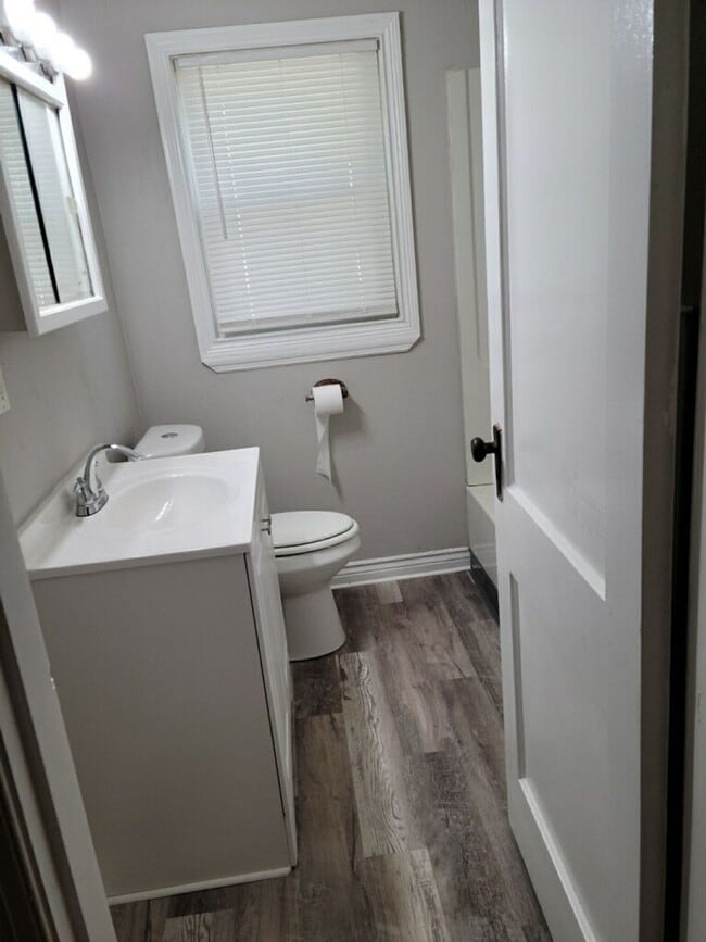 Foto del edificio - Belmont 2 Bedroom Bungalow