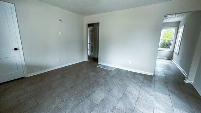 Building Photo - Fully Renovated 2BR Home with Modern Updates & Full Basement!