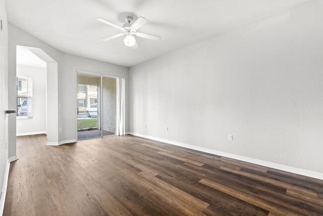 Part of living area and entrance to dining room - 5009 Sunridge Palms Dr