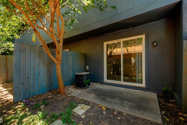 backyard - 3452 Willowrun Dr