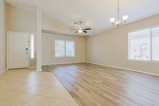 Foto del edificio - 23125 S 215th St