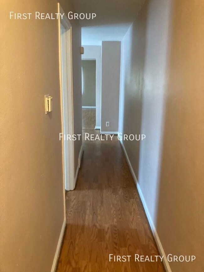 Foto del edificio - Coming Soon! 2 Bedroom, 1 Bath 2nd Floor A...