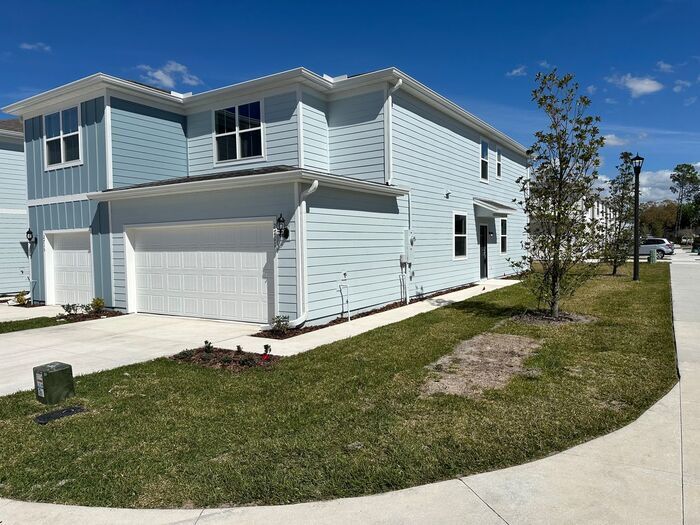 Primary Photo - Brand new townhouse in the heart of Winter...