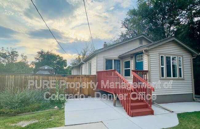 Photo - 925 Harlan St House