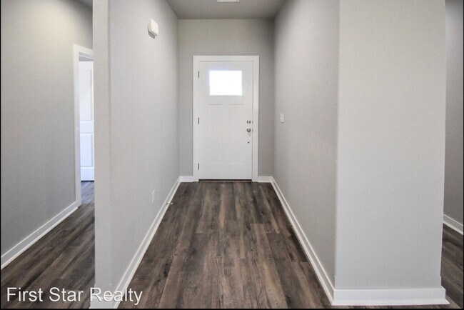 Foto del edificio - 4 br, 2 bath House - 482 N Otoe Street