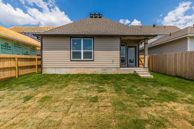 Foto del edificio - 1304 Elise Ave