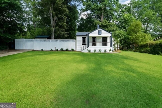 Foto del edificio - 2502 Barge Rd SW