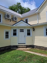 Building Photo - 327 D 327 Sulphur Springs Rd