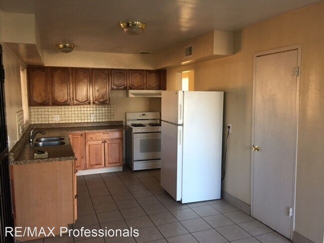 Building Photo - 3 br, 2 bath House - 960 CAPITOL HILL