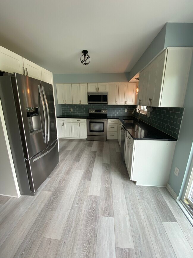 Foto del edificio - 8712 Ringwood Dr