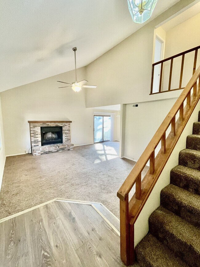 Foto del edificio - 9046 Pine Cone Way