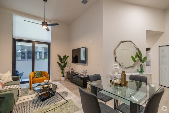 2BR, 2BA - 993SF - Living Room - Bay Pointe Apartments