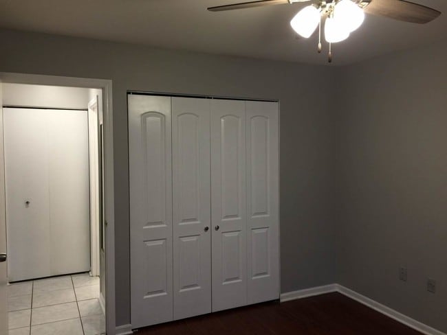 Building Photo - 1225 Riverwood Dr