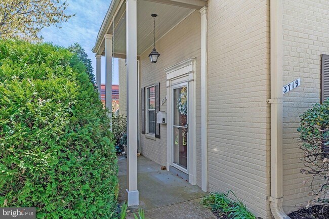 Building Photo - 3719 Ingalls Ave