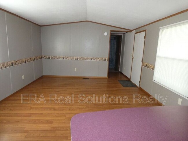 Building Photo - 7845 Purtee Ln