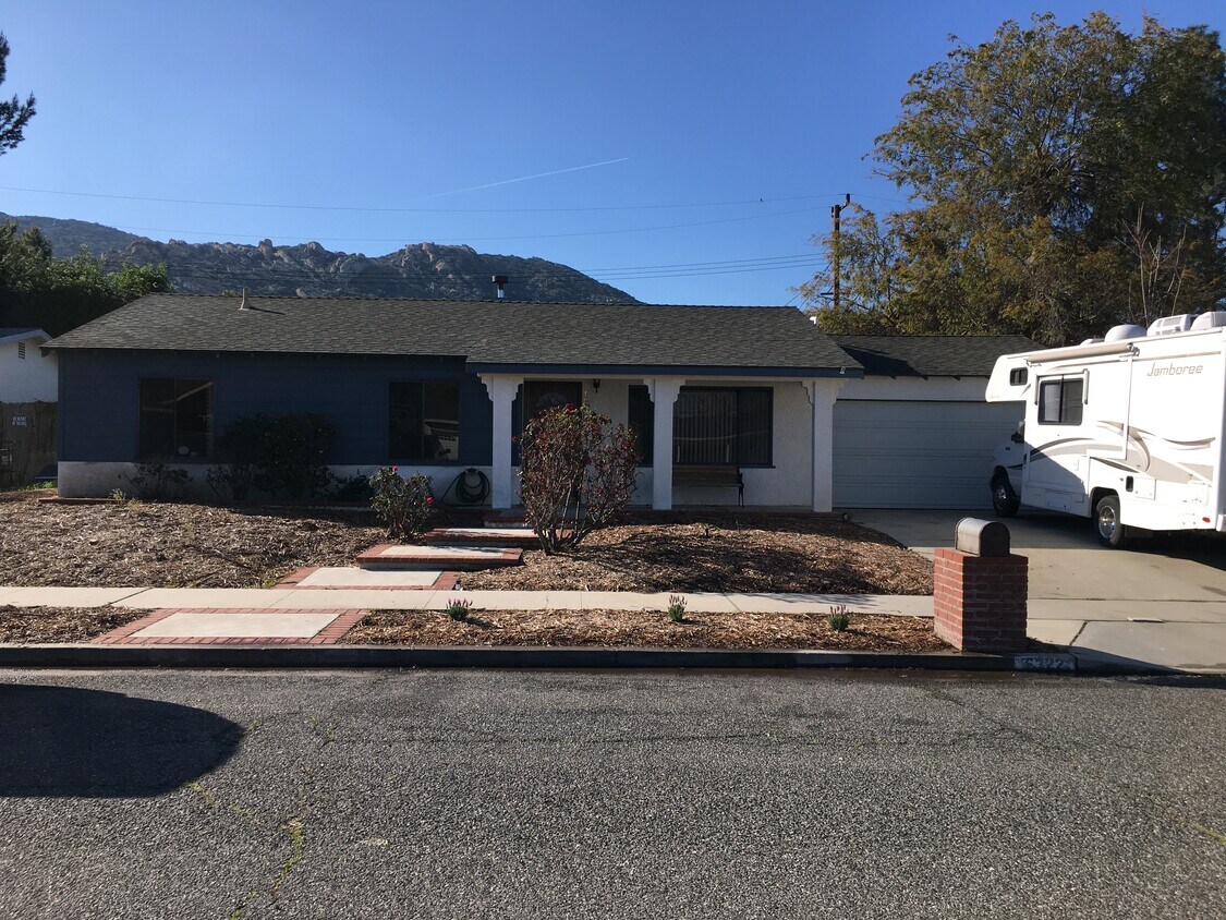 Primary Photo - 6322 Caroline Ave