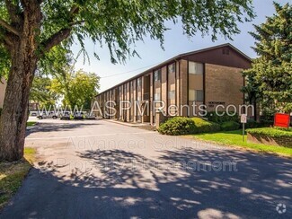 Building Photo - 1357 N Redwood Rd