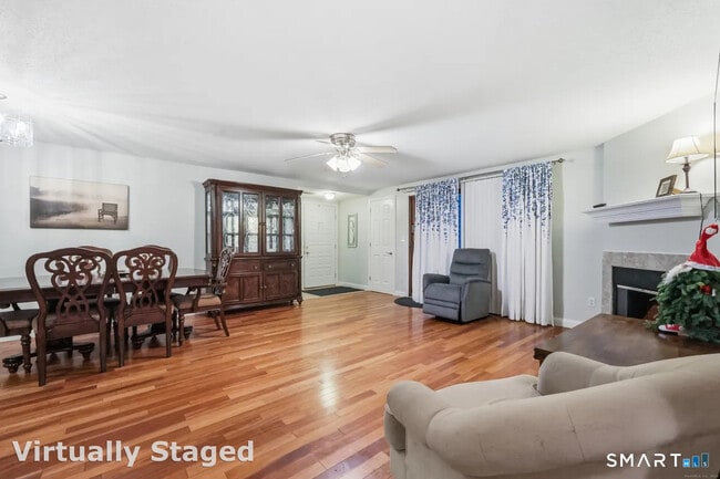 Foto del edificio - 46 Little Oak Ln