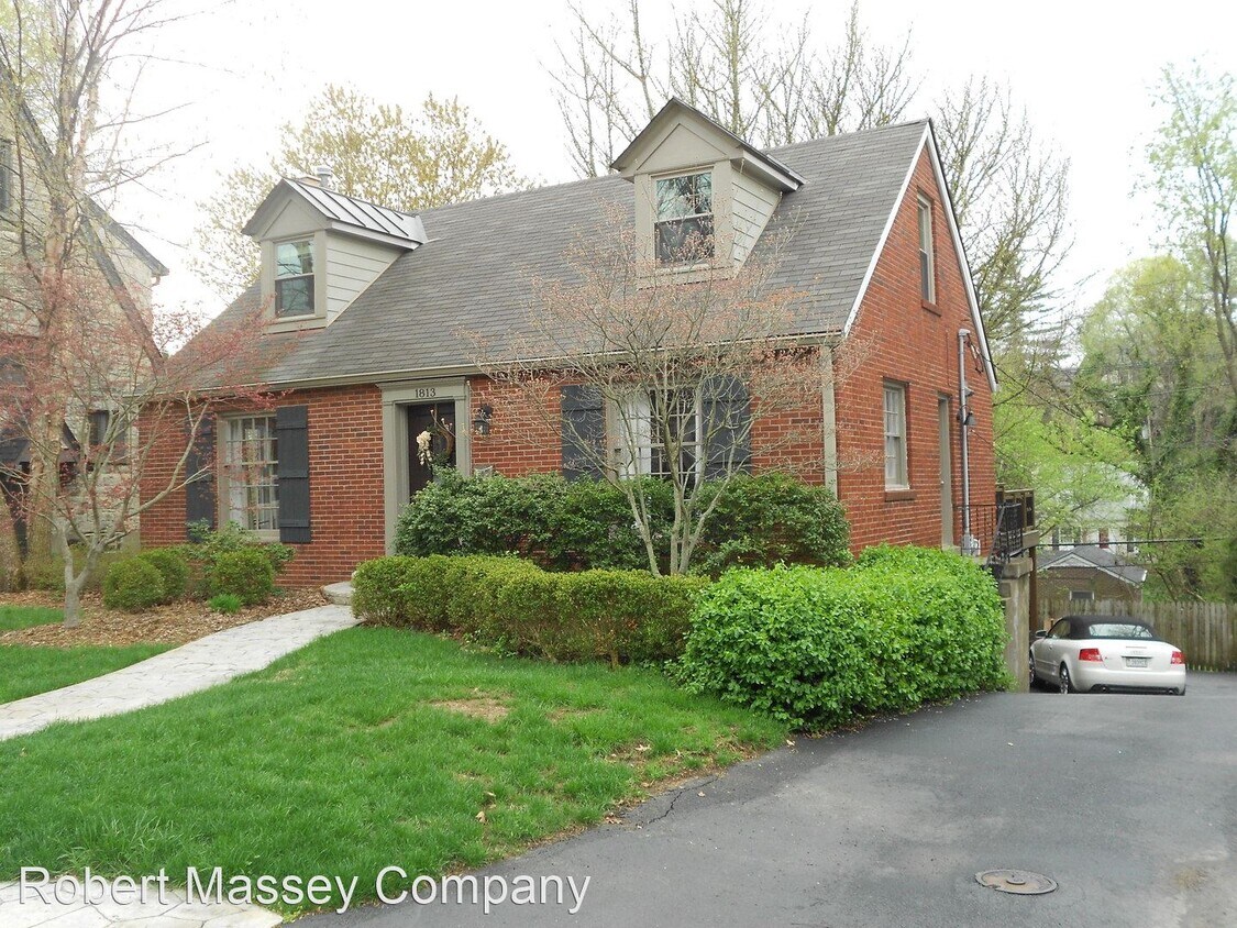 2 br, 2 bath House 1813 Yale Drive House for Rent in Louisville, KY