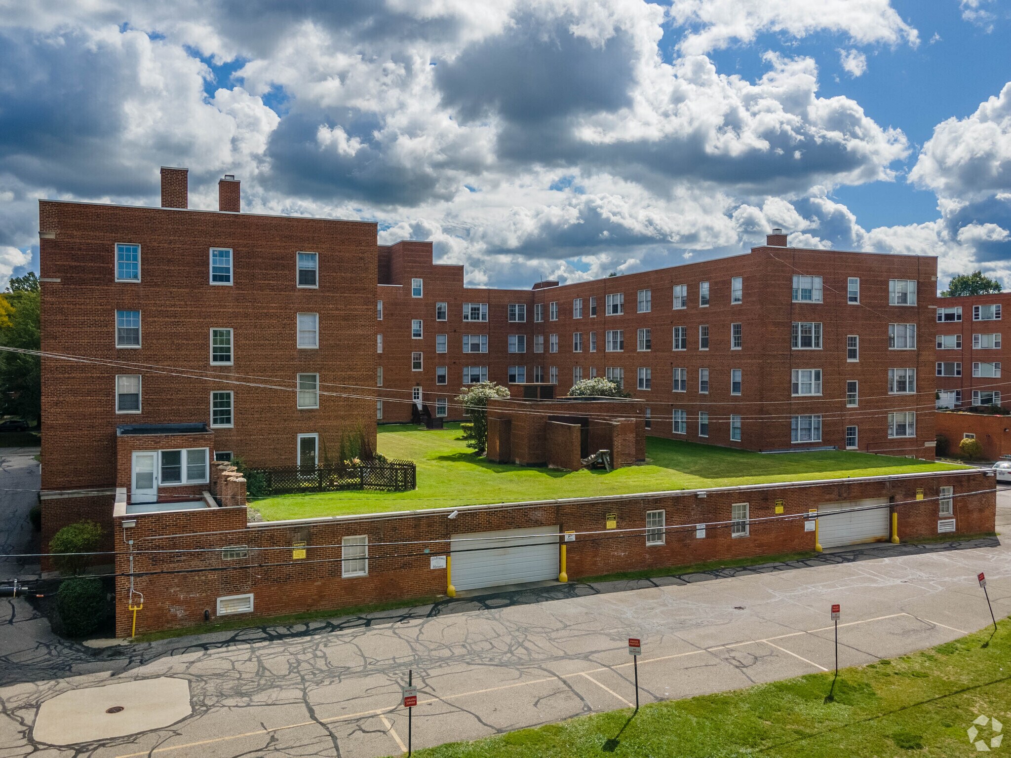 Shaker Park East Apartments – photo 3