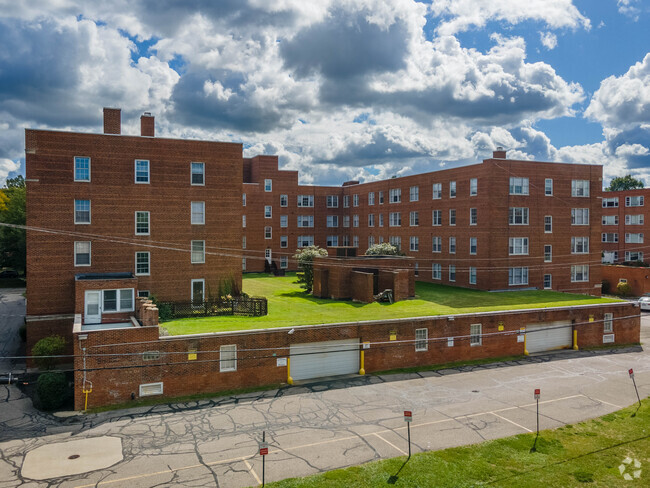 Building Photo - Shaker Park East Apartments