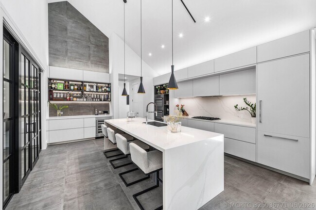 Foto del edificio - 1275 N Swinton Ave