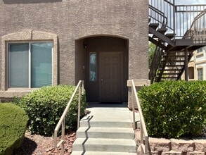 Building Photo - 8805 Jeffreys St
