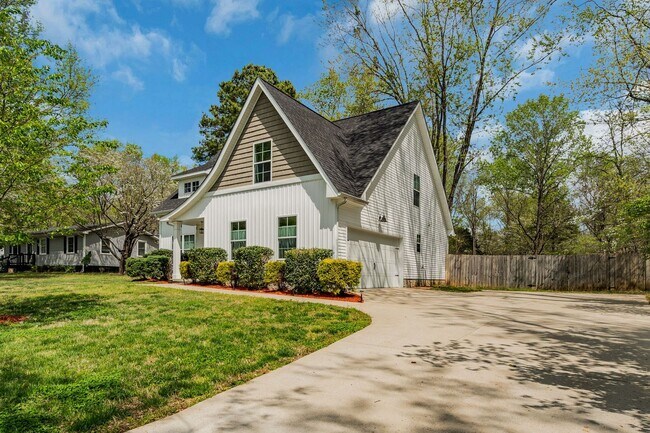 Building Photo - 399 FANTASY LN (FOR RENT)