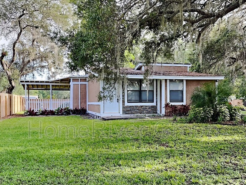 Foto principal - 416 E Welch Rd