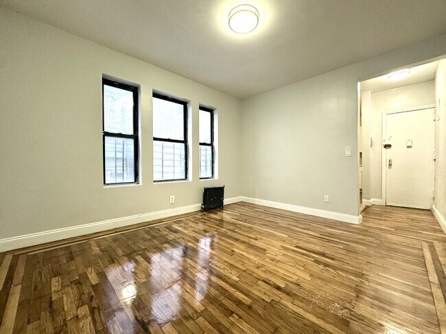 Foto del edificio - 87 Post Ave