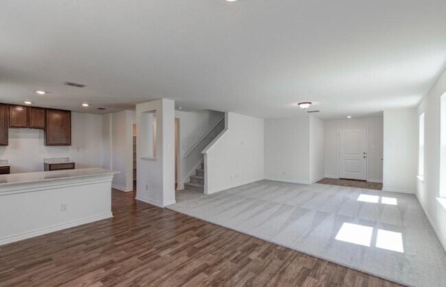 Building Photo - 3258 Comanche Crossing