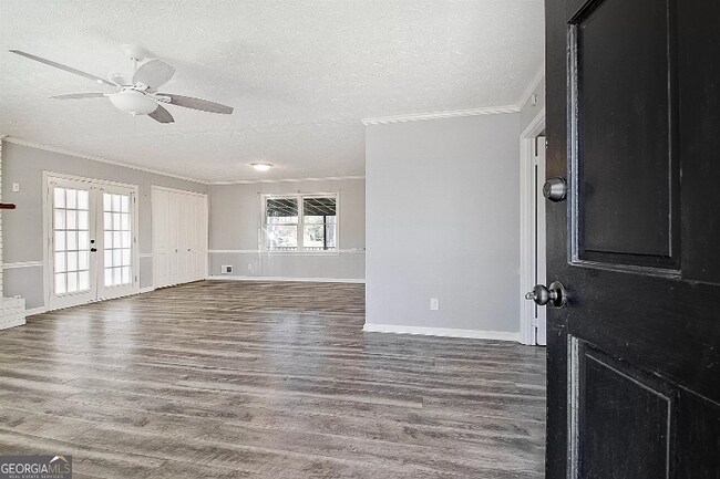 Building Photo - 96 Poplar Rd