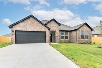 Building Photo - 2239 Riggins Ave