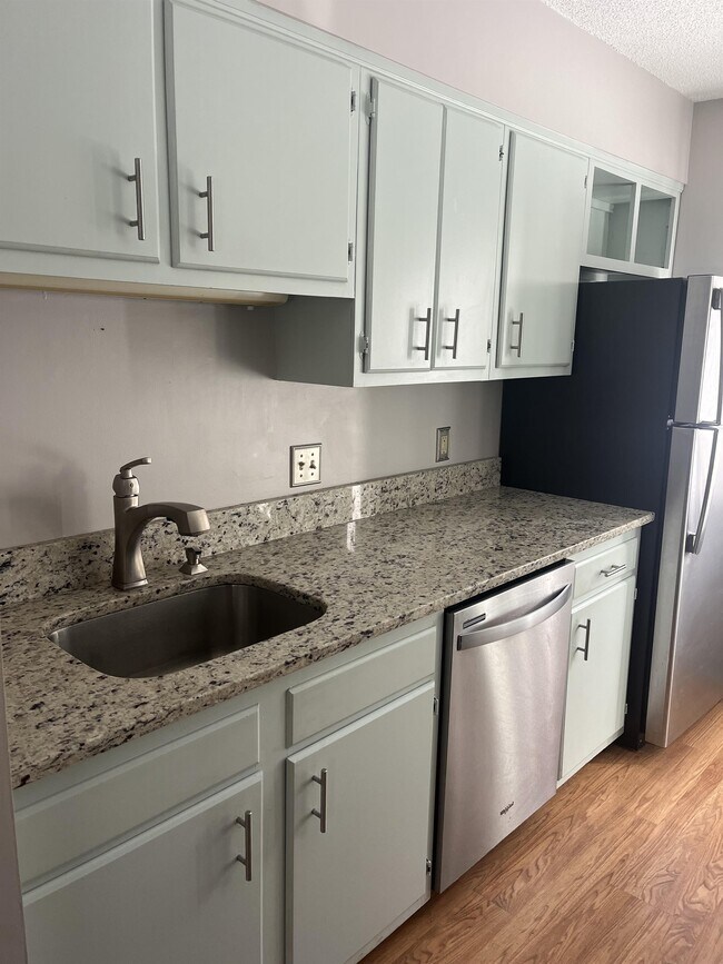 Foto del edificio - 59 Highwood Dr