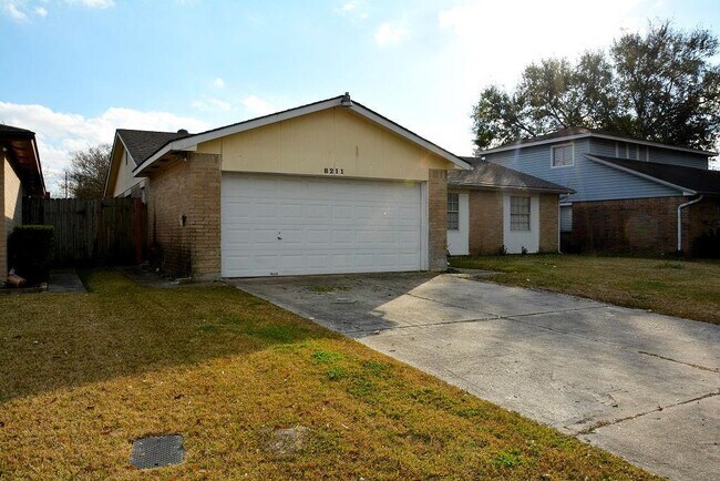 Foto del edificio - 8211 Leather Market St