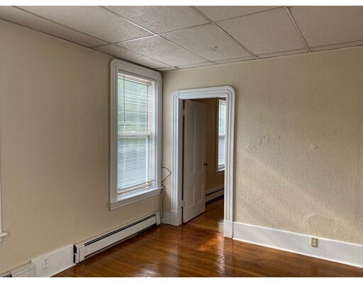 Building Photo - 277 W Elm St