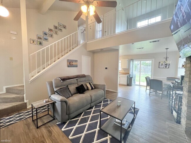 Foto del edificio - 2 br, 2 bath House - 2501 Windmill Dr