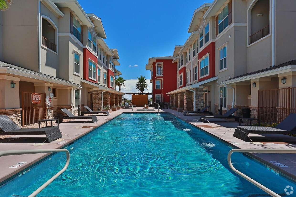 Foto principal - The Reserve at Sandstone Ranch