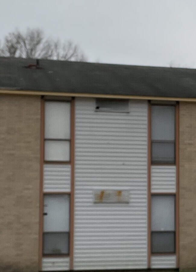 Building Photo - 9438 Dorchester Dr