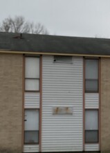 Building Photo - 9438 Dorchester Dr