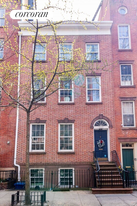 Primary Photo - 282 W 11th St