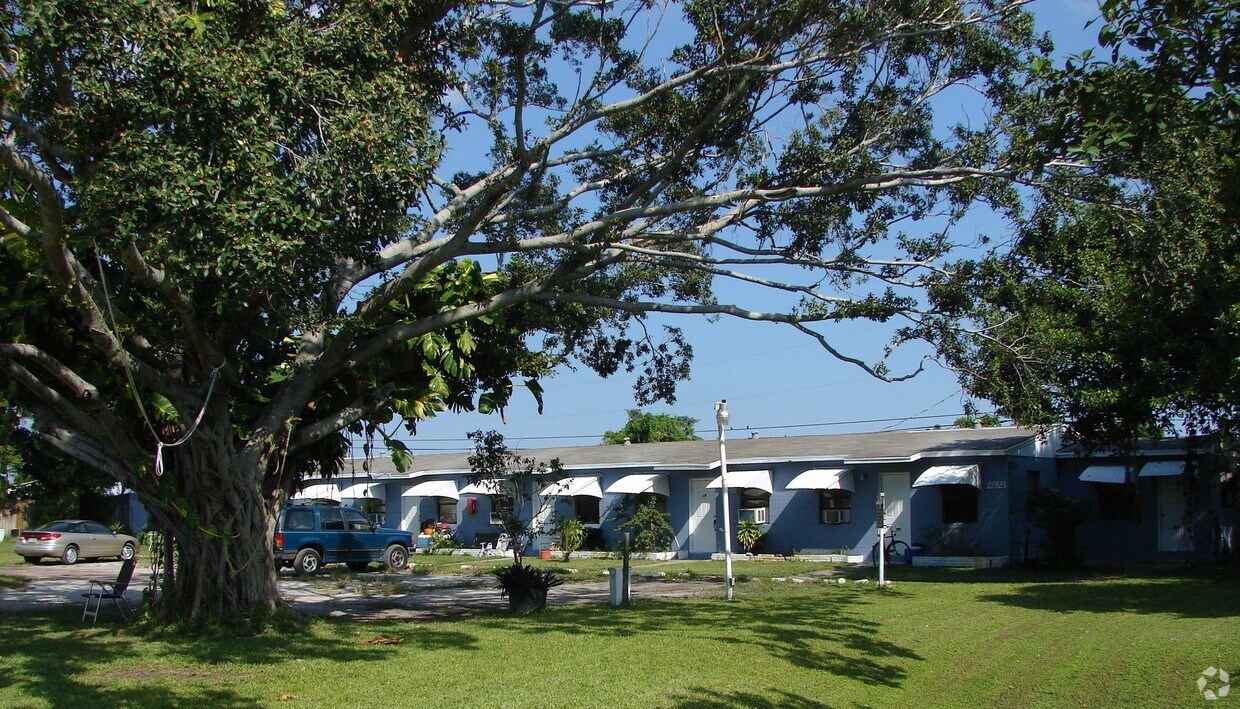 Foto principal - Royal Palm Apartments