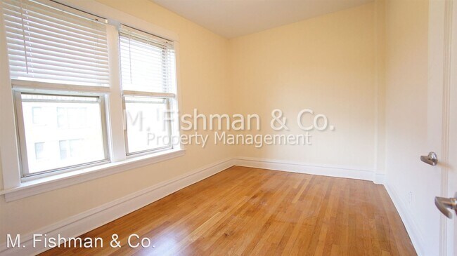 Building Photo - 3449 W Schubert Ave