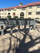 Building Photo - 451 W Yucca Ct