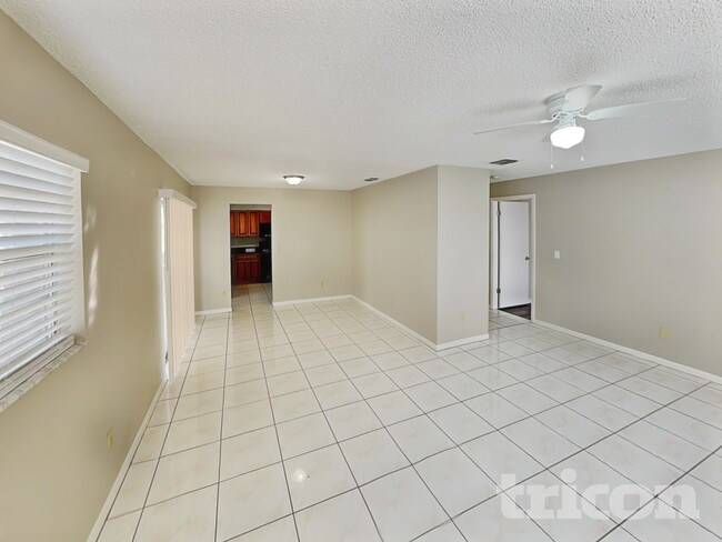 Building Photo - 1924 Derbywood Dr