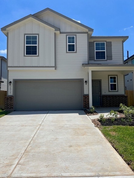 Building Photo - 26010 Emory Holw Dr