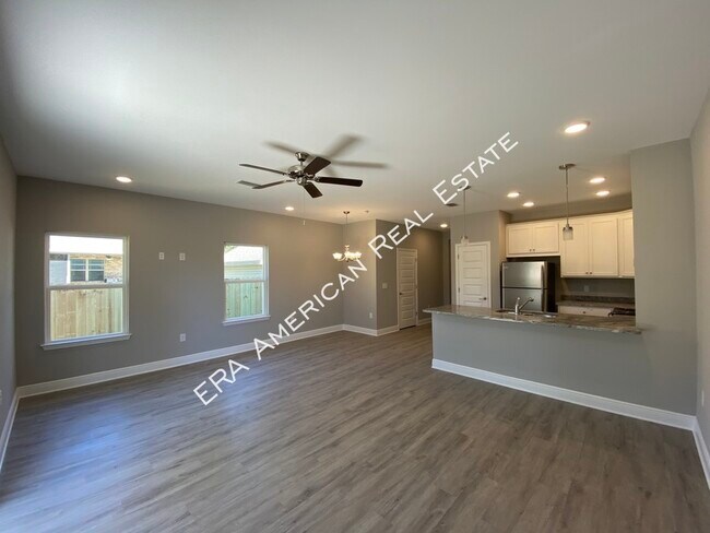 Foto del edificio - 1001 Grace Ln