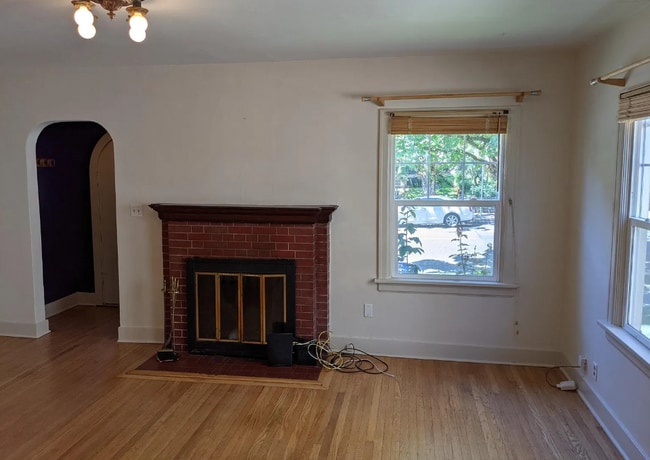 Building Photo - 6128 S Corbett Ave